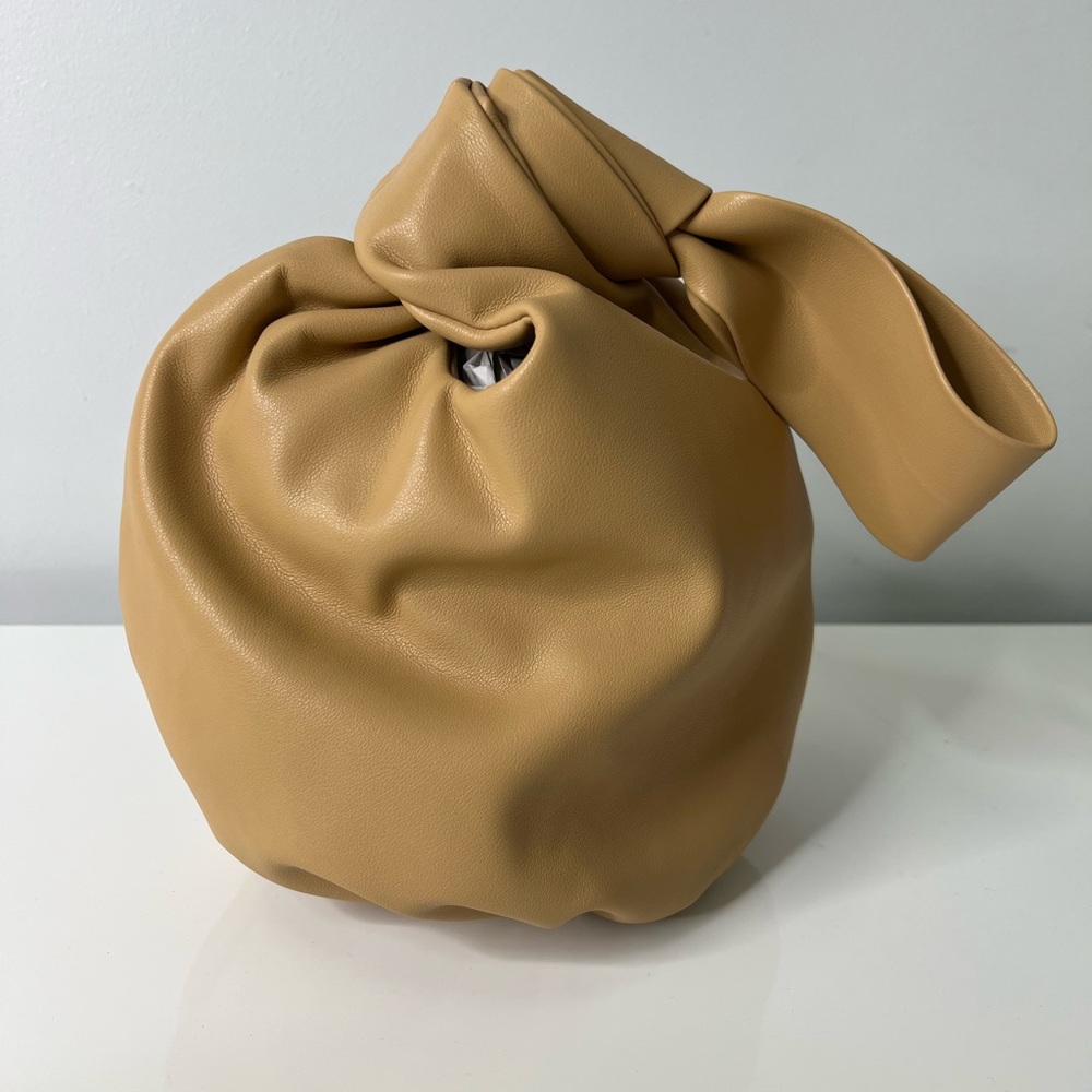 MANGO small knot pouch wristlet